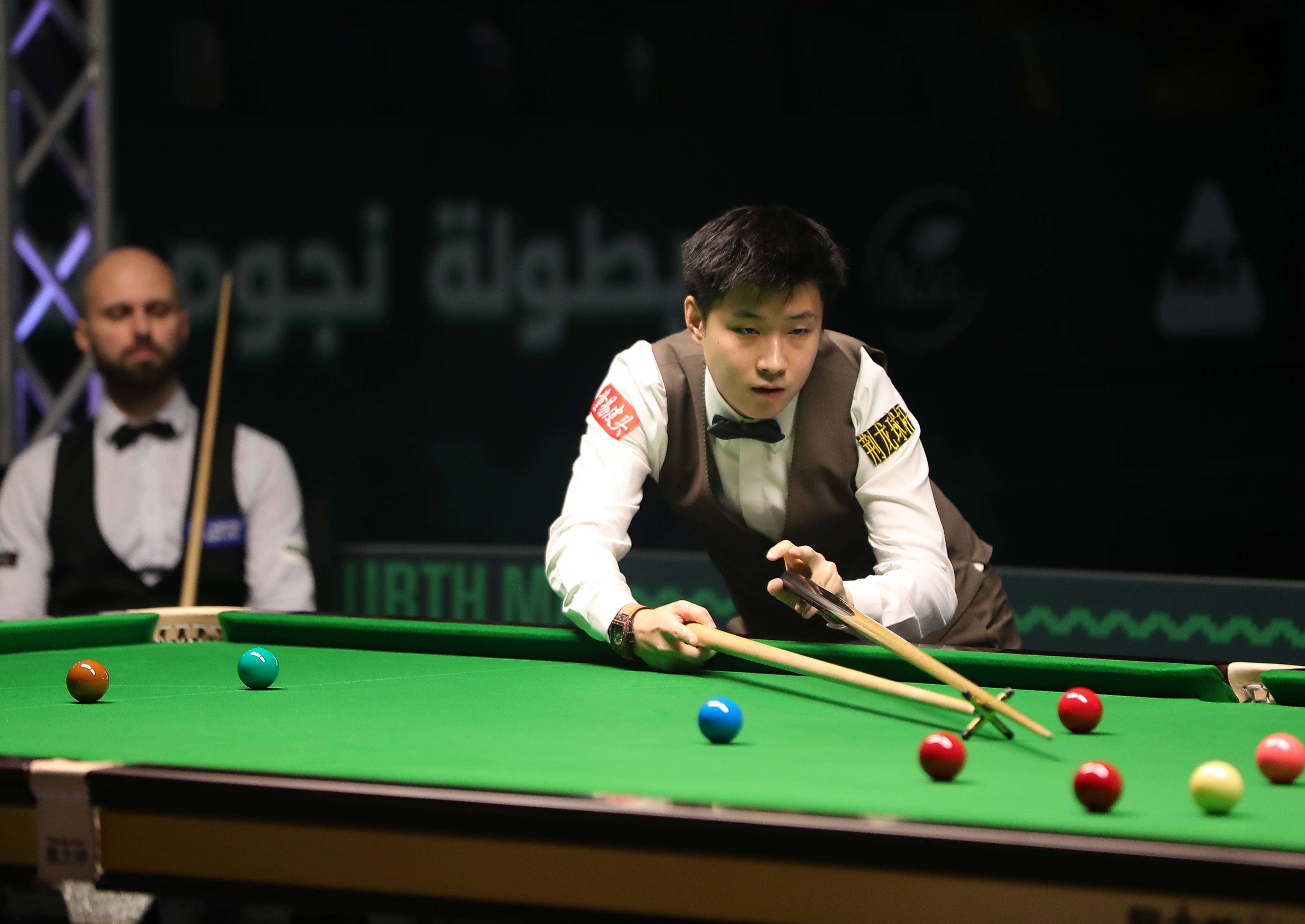 他在攻防兩 他在攻防兩