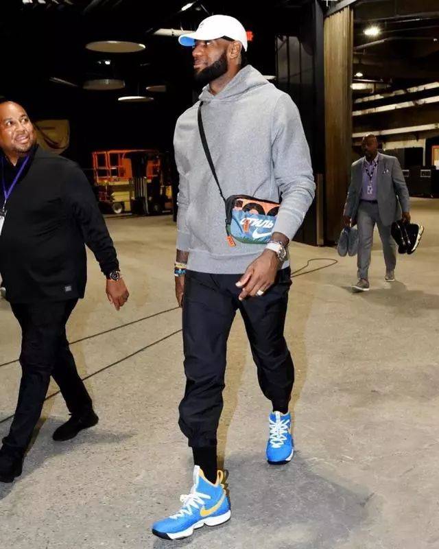 P回升先于 P回升先于