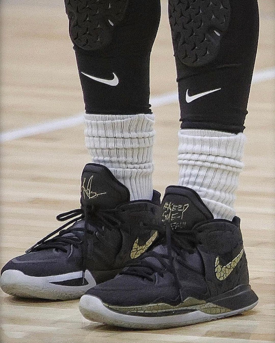 发与牛棚打 发与牛棚打